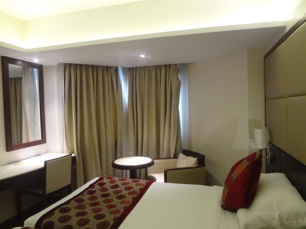 Ramee Guestline Hotel Juhu Mumbai Ngoại thất bức ảnh